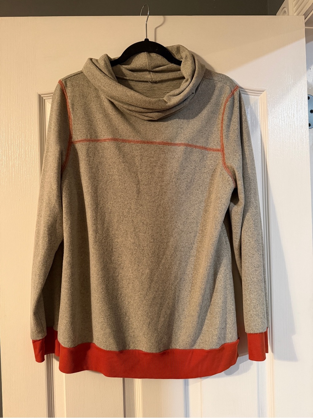 Women’s Cowl-Neck Sweater in Light Gray with Red Trim